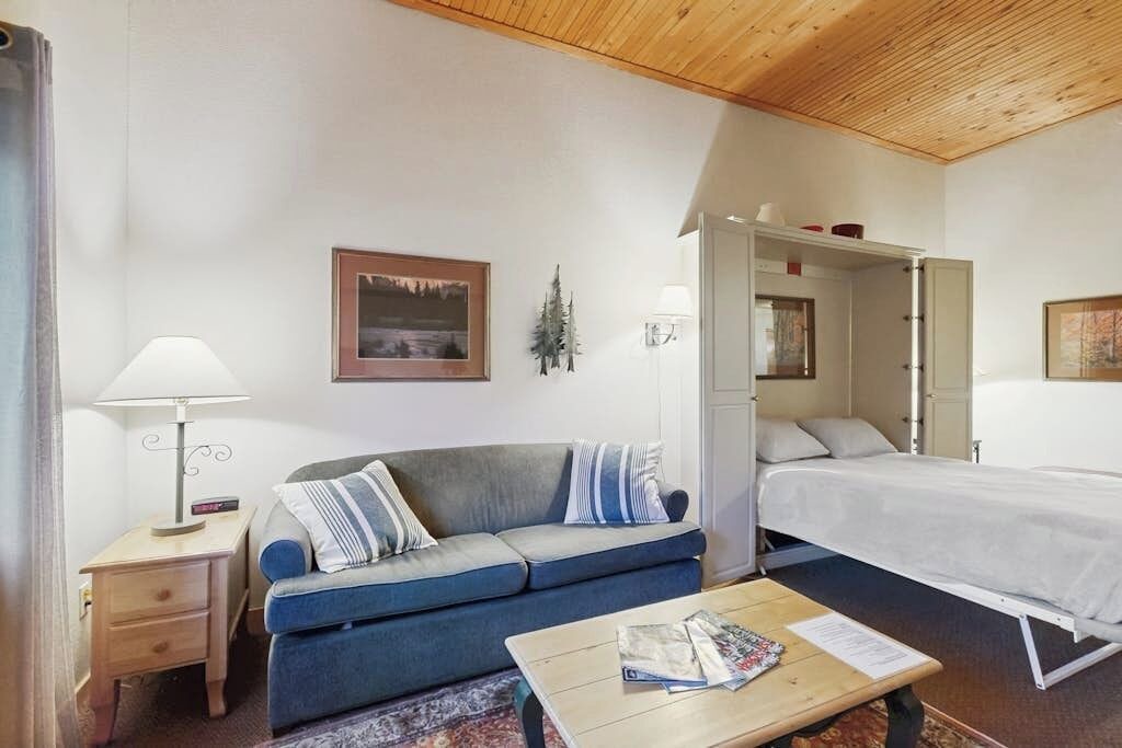 Photo of Bedroom in Mountain House