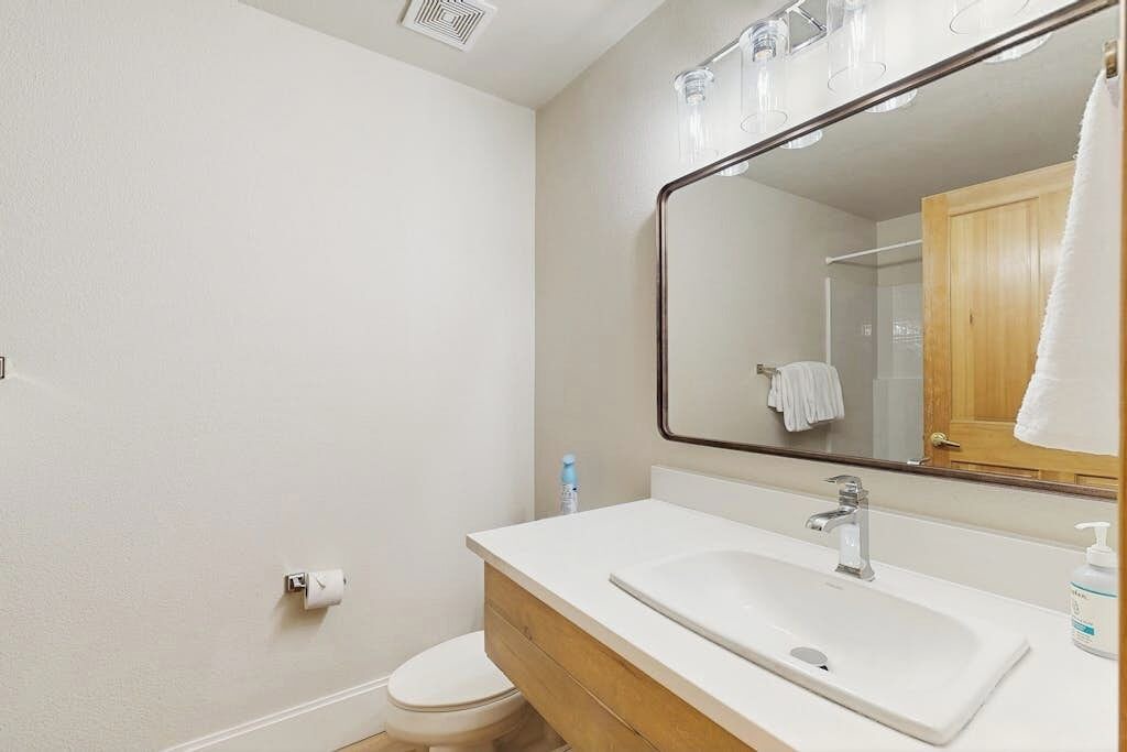 Photo of Bathroom in Mountain House
