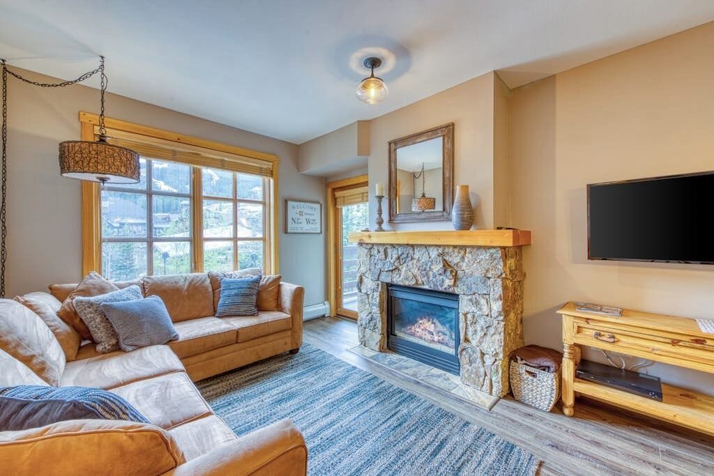 Photo of Livingroom in Copper Mountain Village