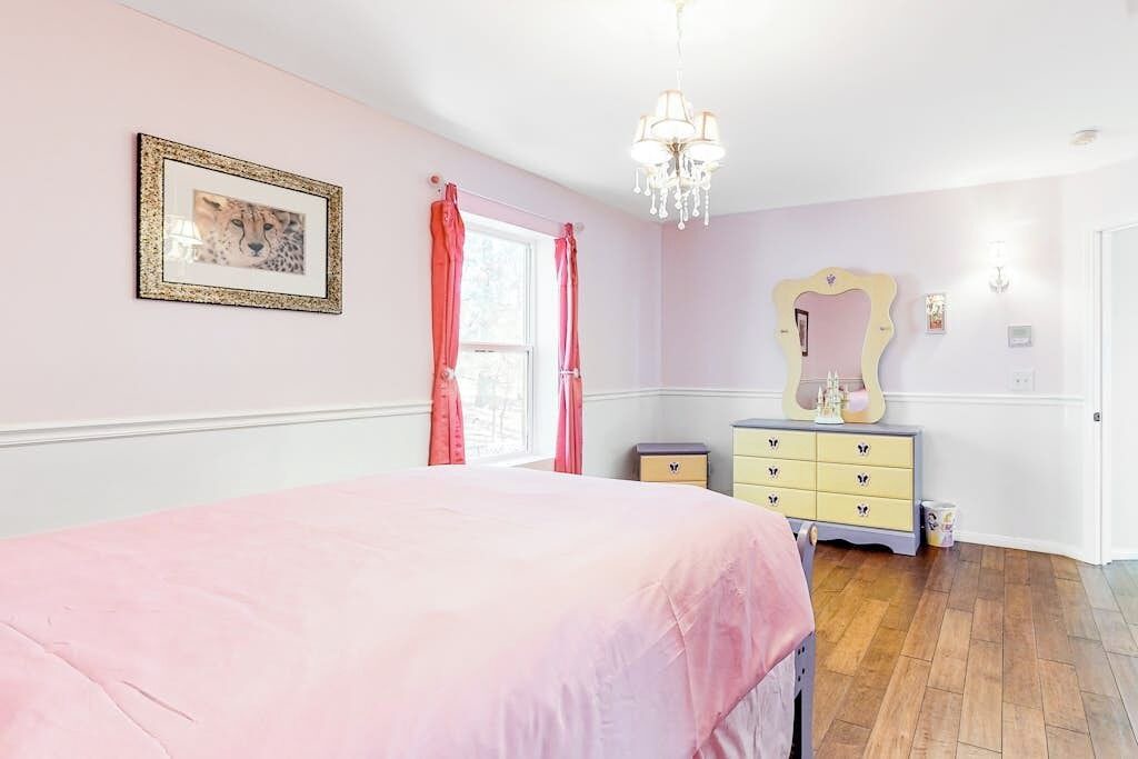Photo of Bedroom in Arrowbear Lake