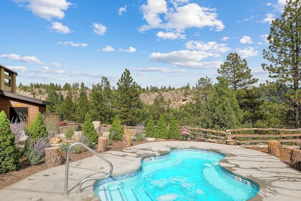 Photo of Outdoor in Purgatory