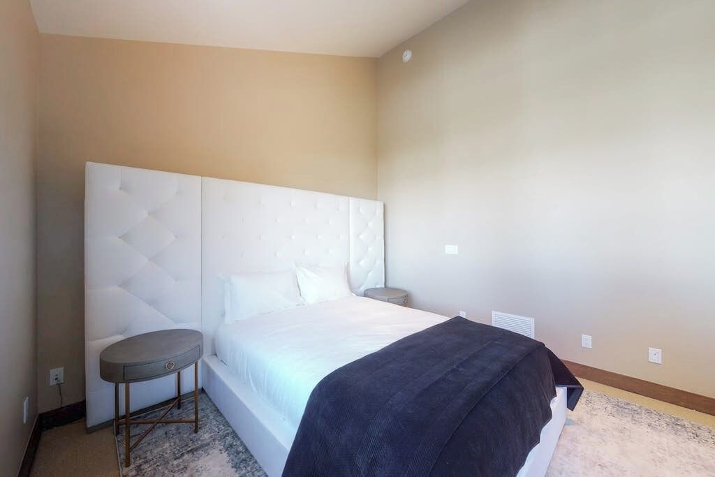 Photo of Bedroom in Edwards