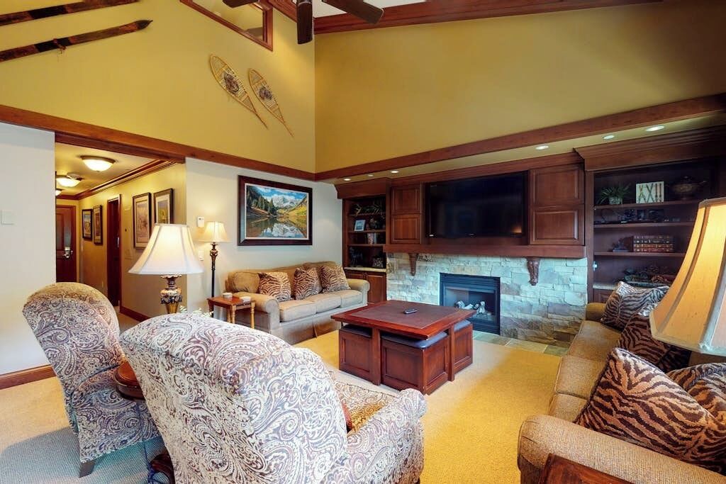 Photo of Livingroom in Vail