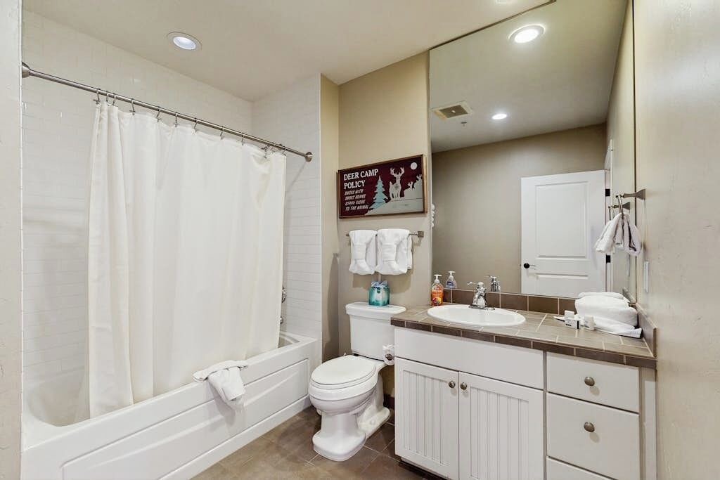 Photo of Bathroom in Silvercreek