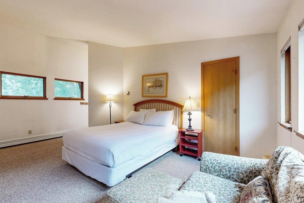 Photo of Bedroom in Intermountain