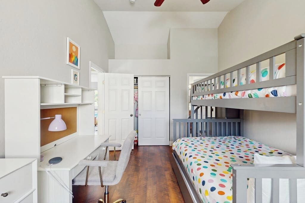 Photo of Bedroom in Edwards