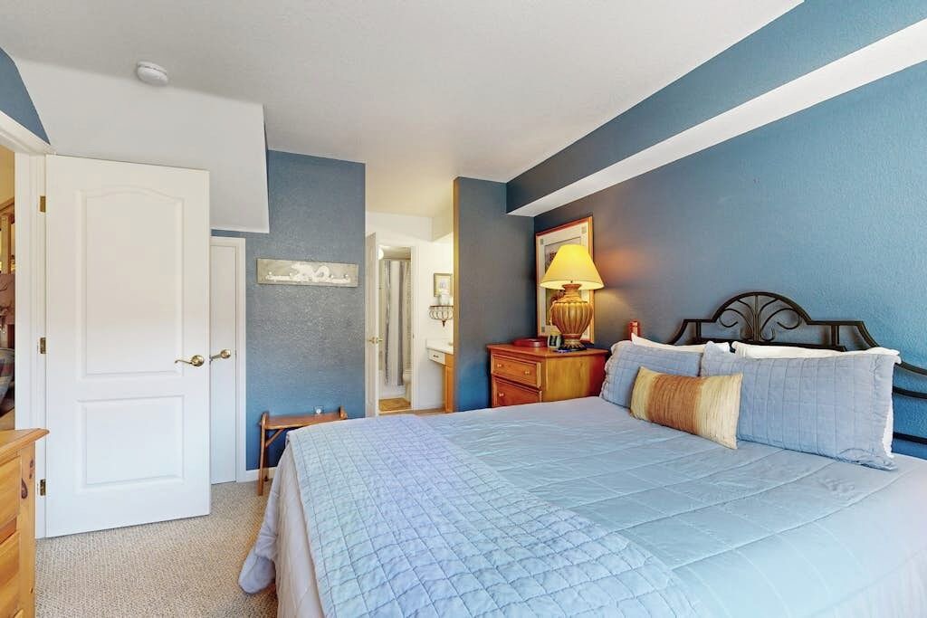 Photo of Bedroom in Edwards