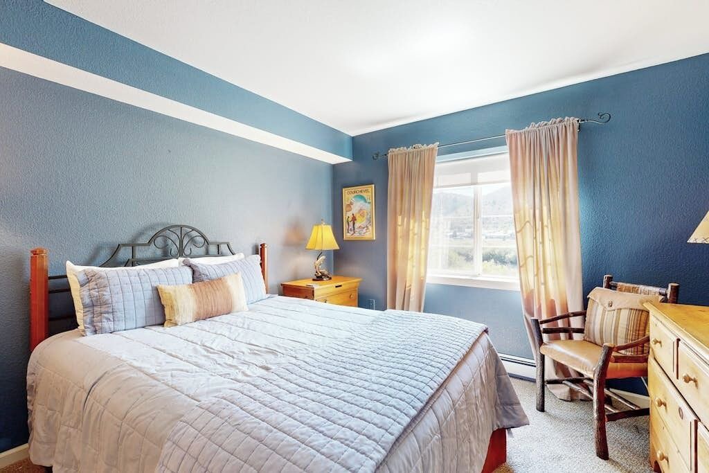 Photo of Bedroom in Edwards