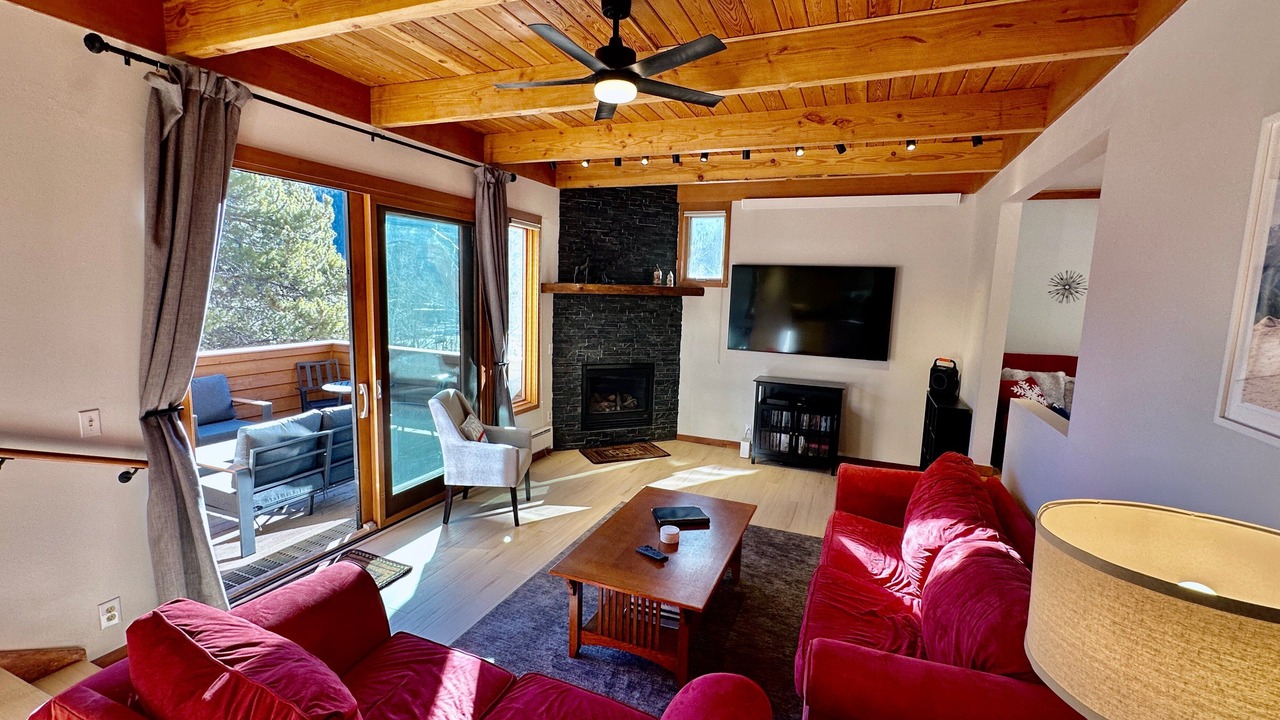 Photo of Livingroom in Keystone