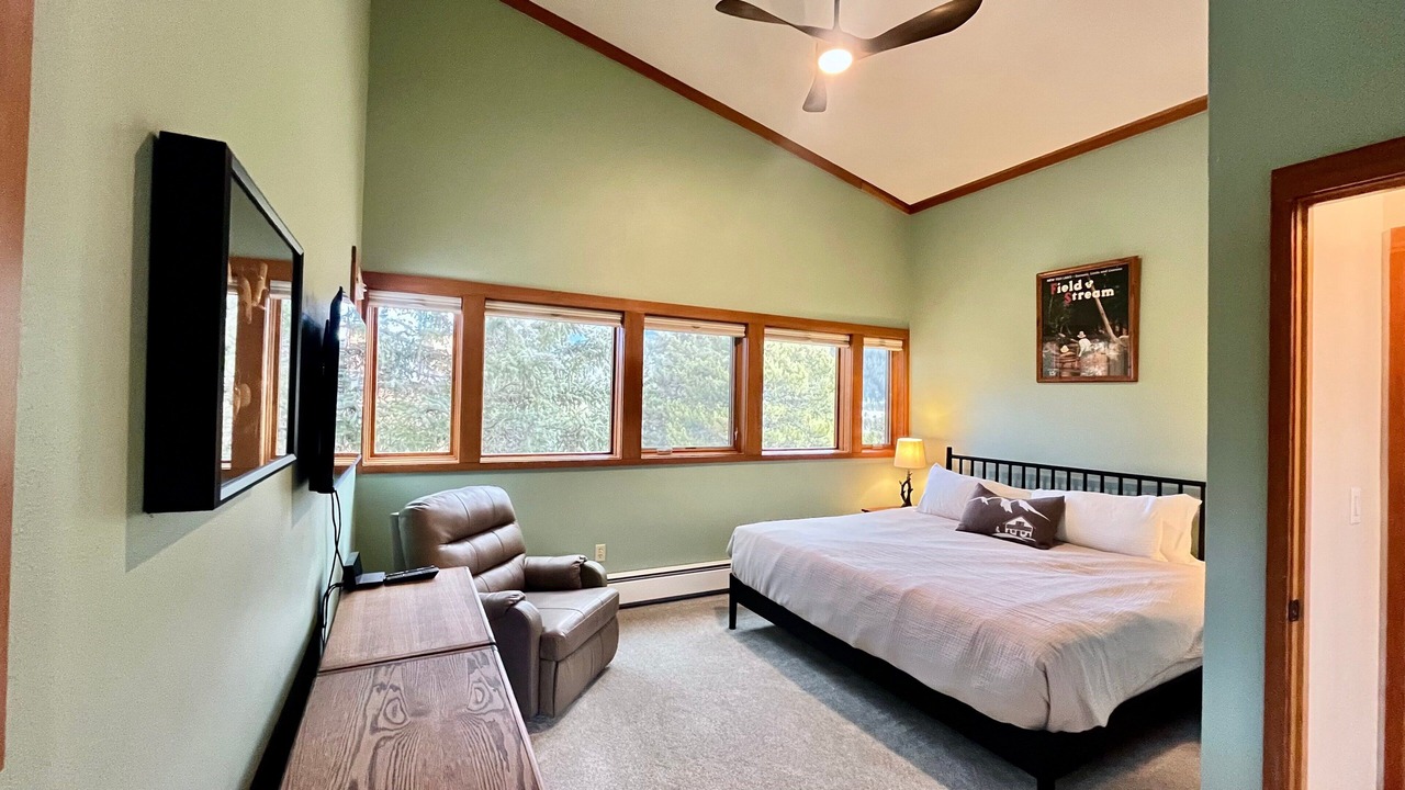 Photo of Bedroom in Keystone