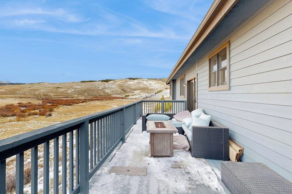 Photo of Patio Balcony in Granby