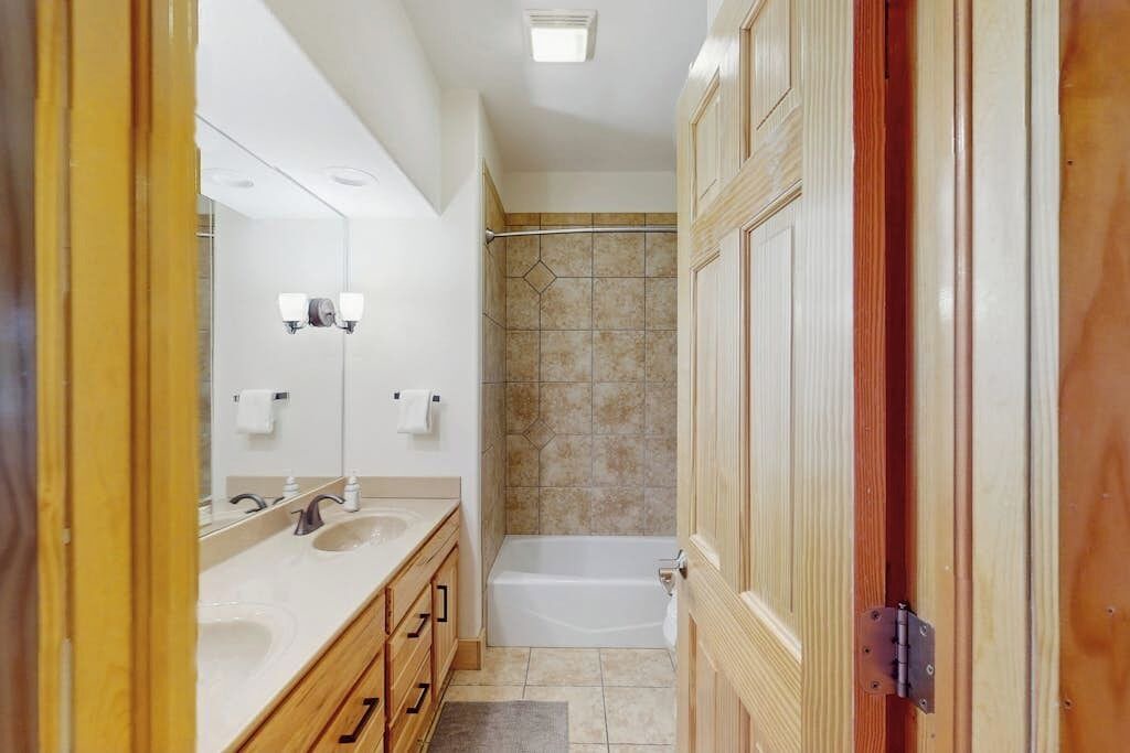 Photo of Bathroom in Grand Elk Ranch