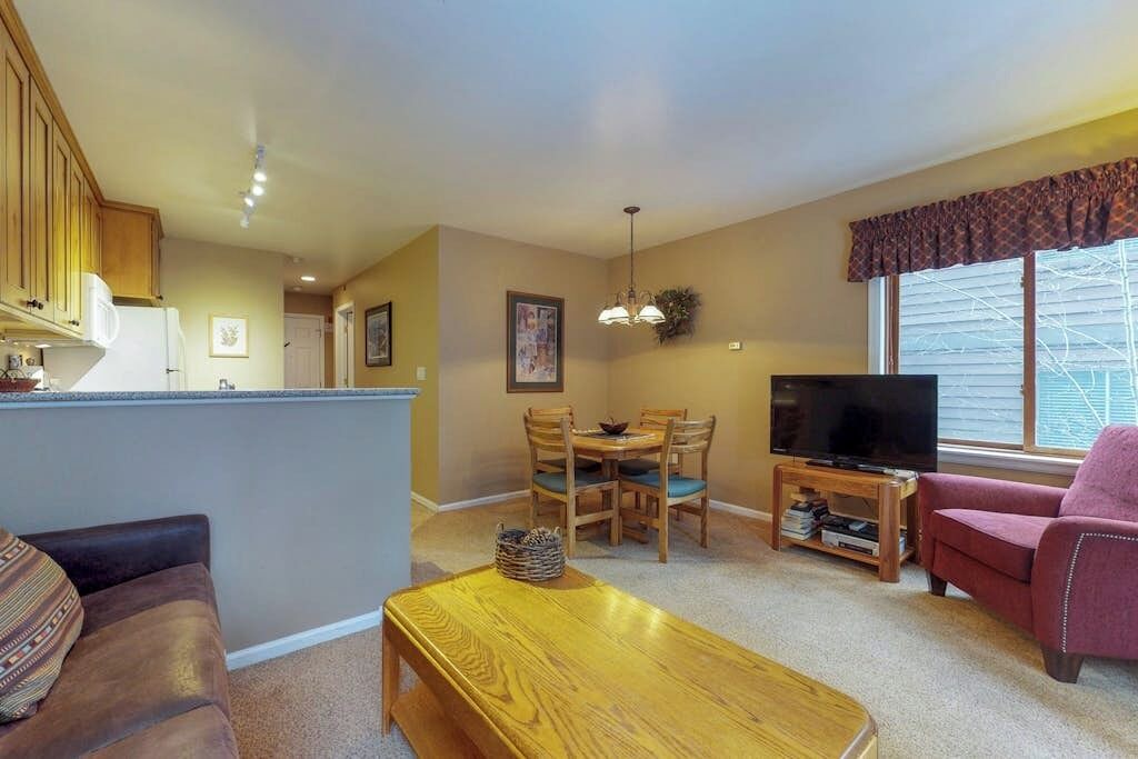 Photo of Livingroom in Four O'Clock