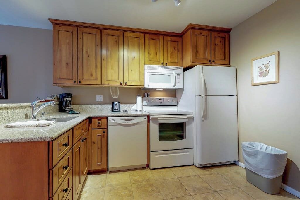 Photo of Kitchen in Four O'Clock