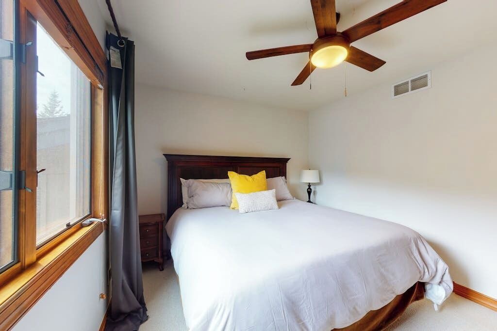 Photo of Bedroom in Edwards