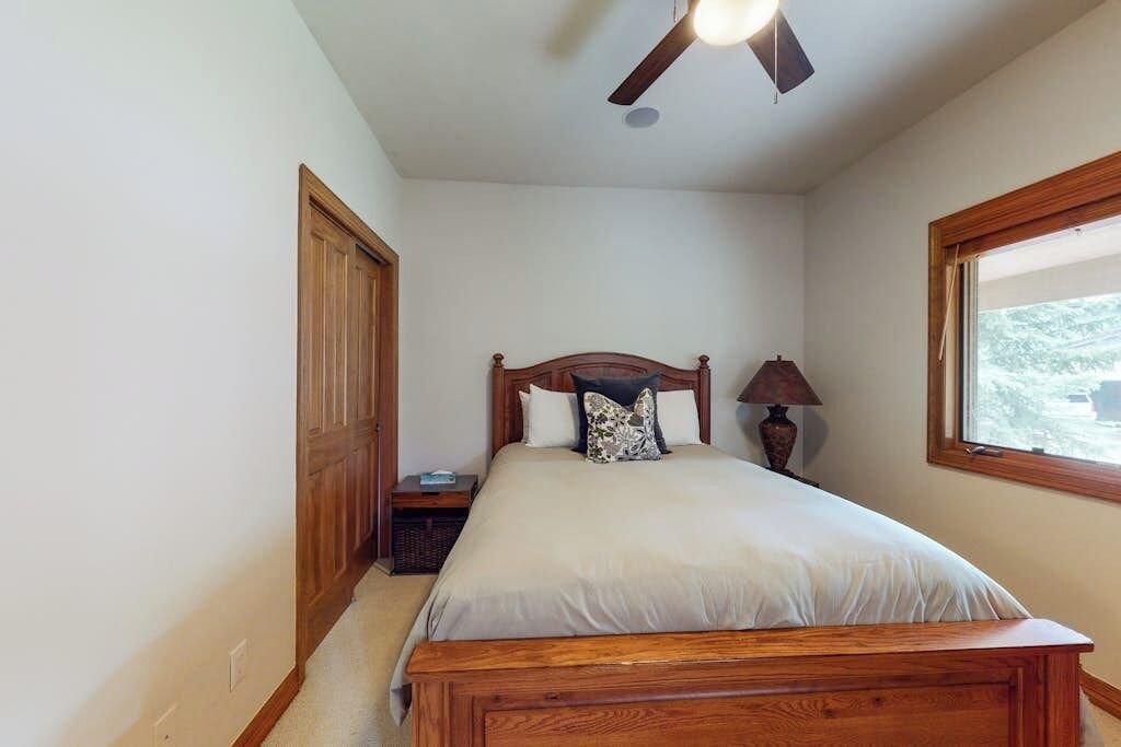 Photo of Bedroom in Edwards