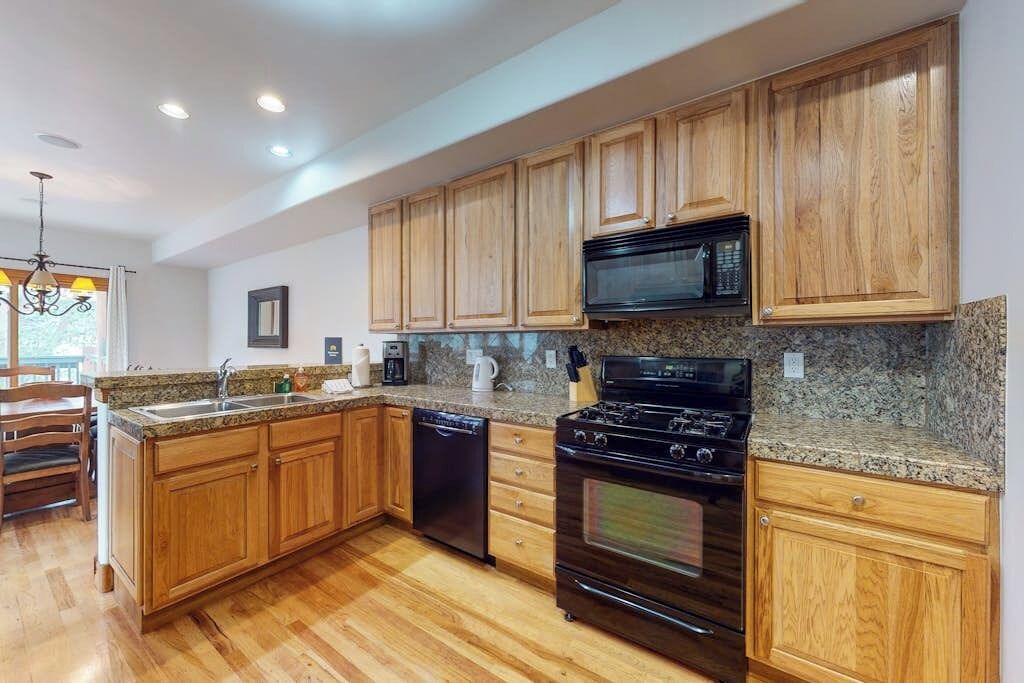 Photo of Kitchen in Edwards