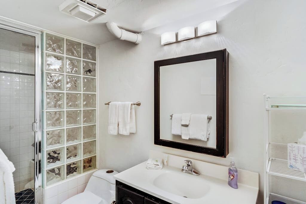 Photo of Bathroom in Edwards