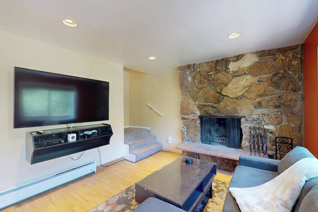 Photo of Livingroom in Intermountain