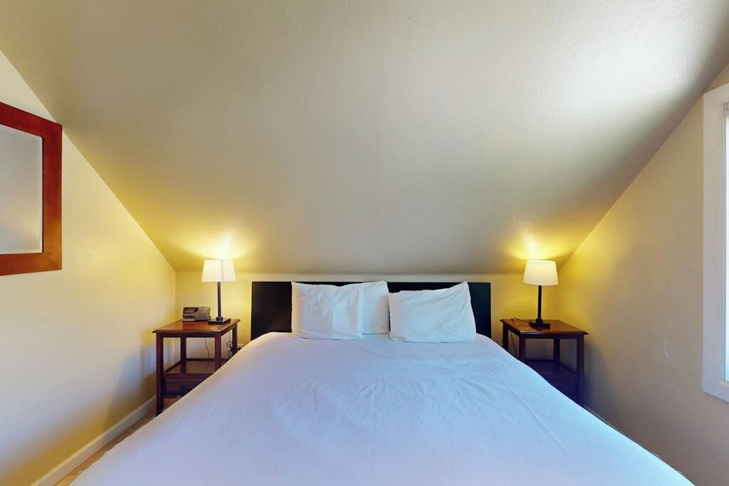 Photo of Bedroom in Intermountain