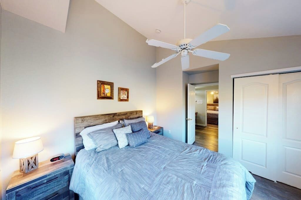 Photo of Bedroom in Edwards