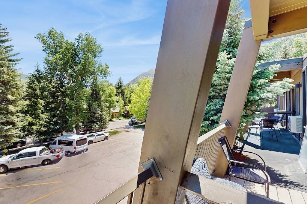 Photo of Outdoor in West End
