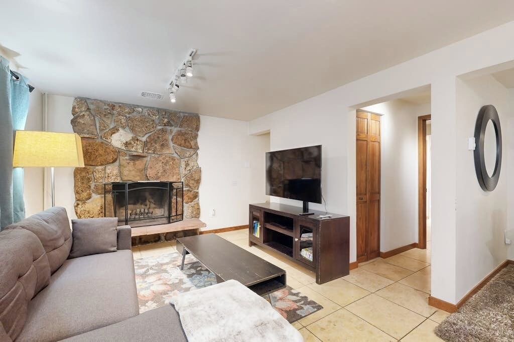 Photo of Livingroom in Intermountain