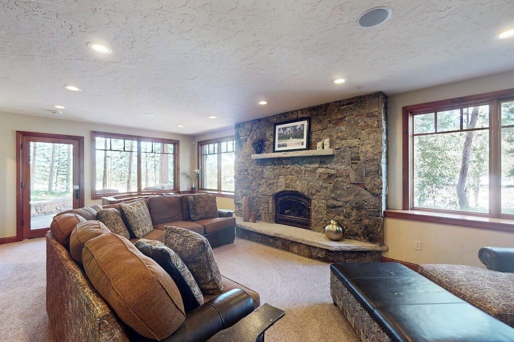 Photo of Livingroom in Keystone