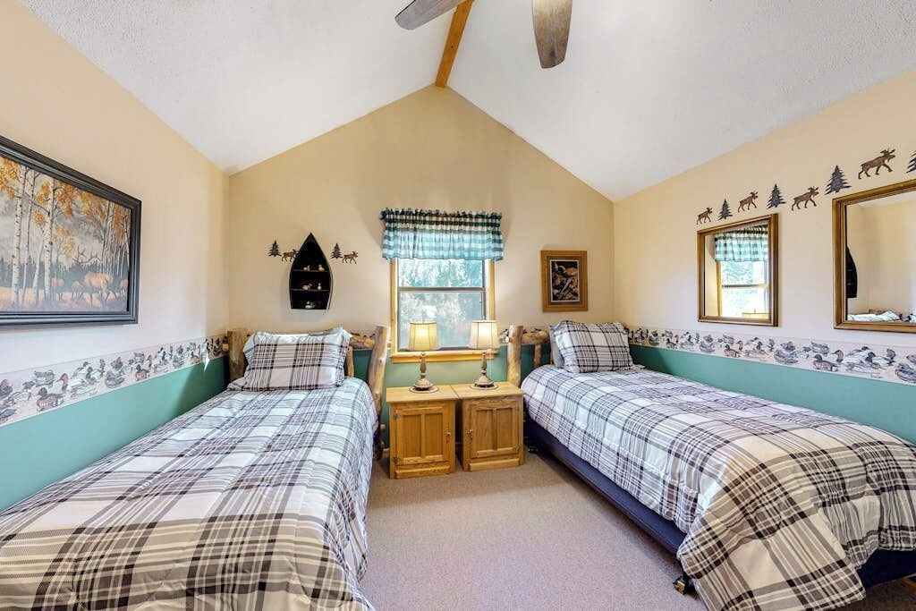 Photo of Bedroom in South Fork