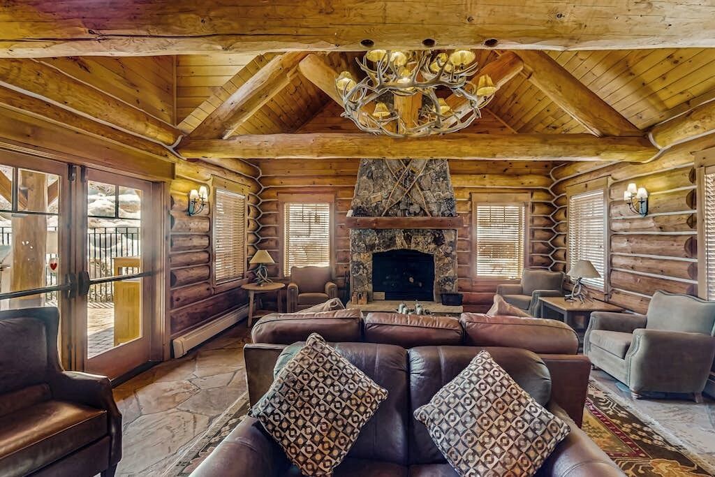 Photo of Livingroom in Keystone