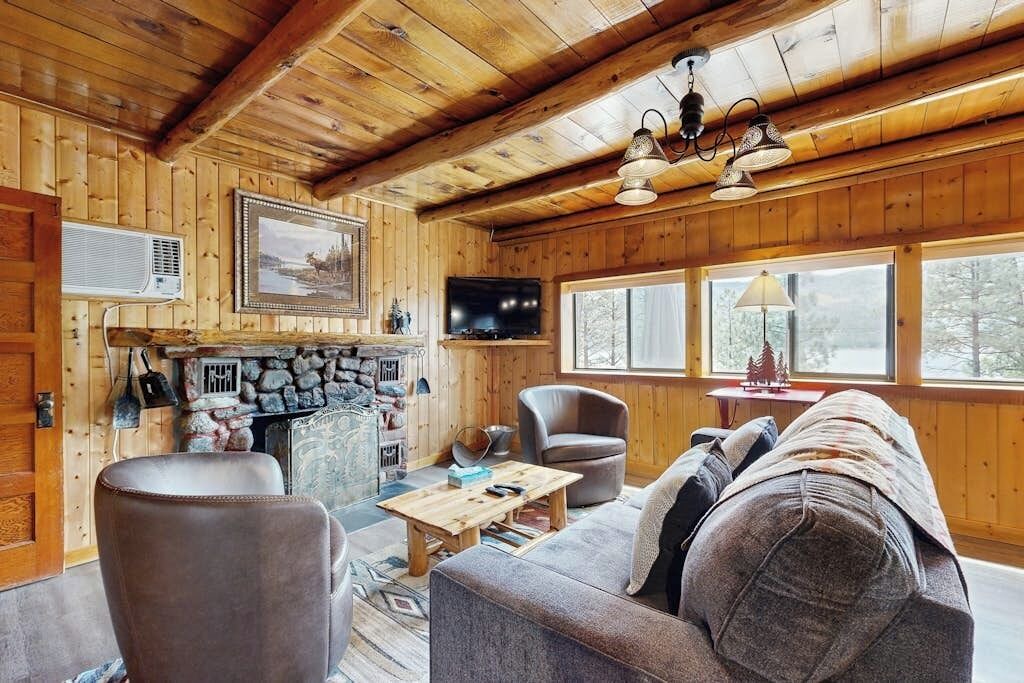 Photo of Livingroom in Bayfield