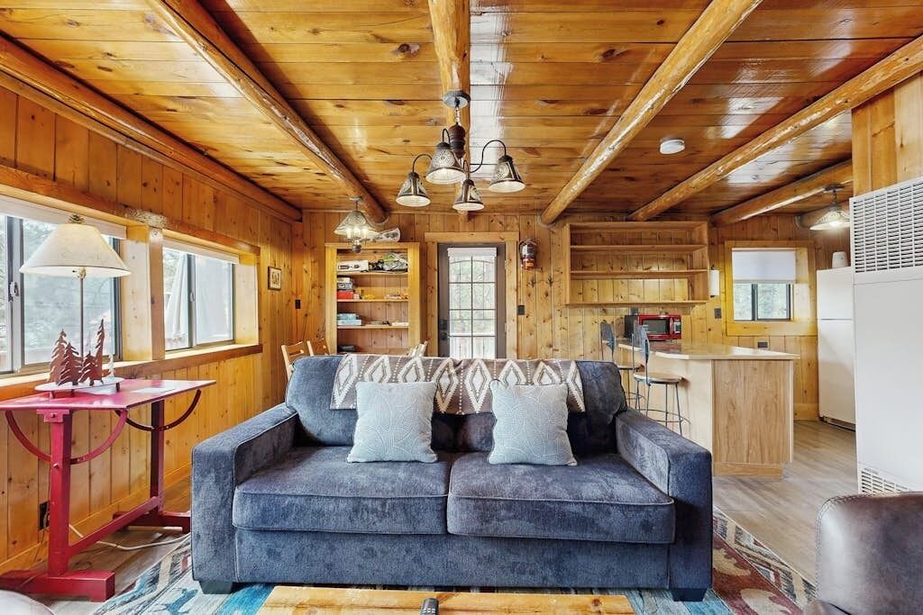 Photo of Livingroom in Bayfield