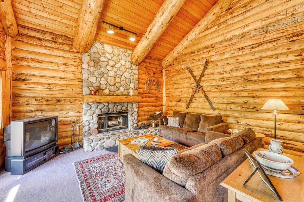 Photo of Livingroom in Baldy Mountain
