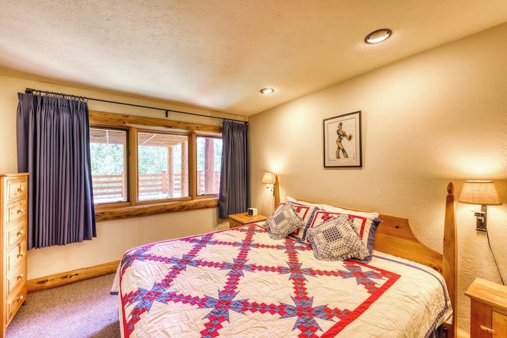 Photo of Bedroom in Baldy Mountain
