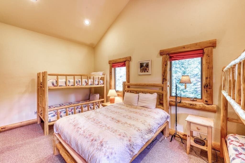 Photo of Bedroom in Baldy Mountain