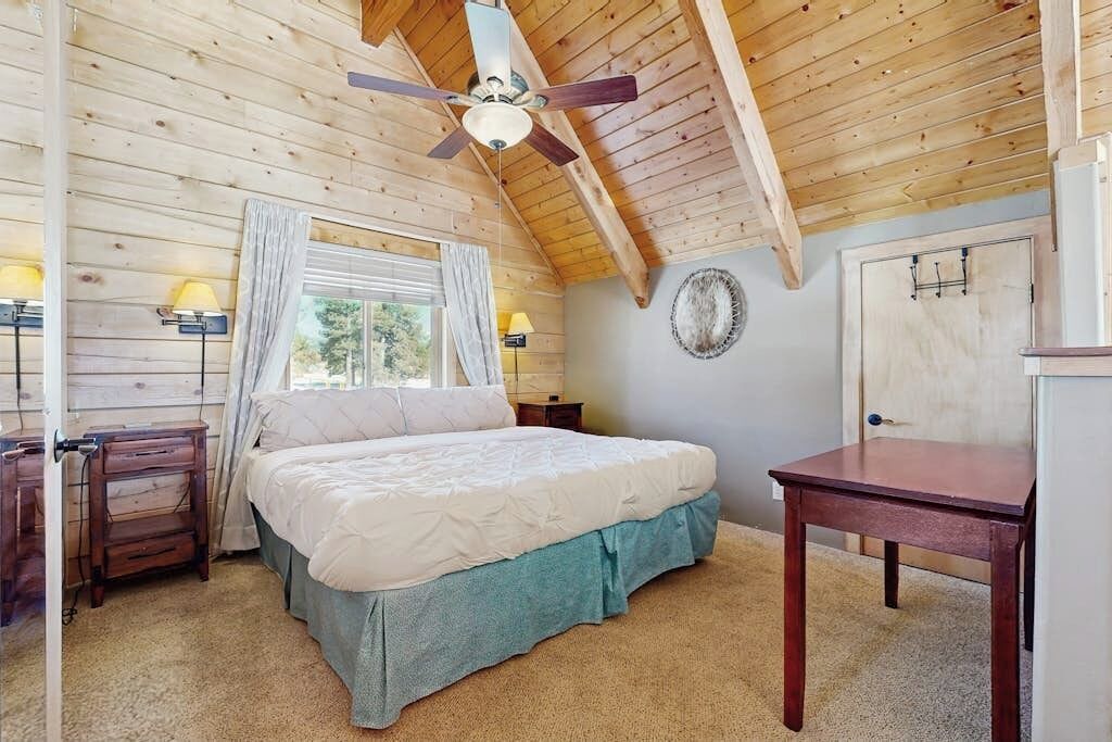 Photo of Bedroom in Lake Hatcher Park