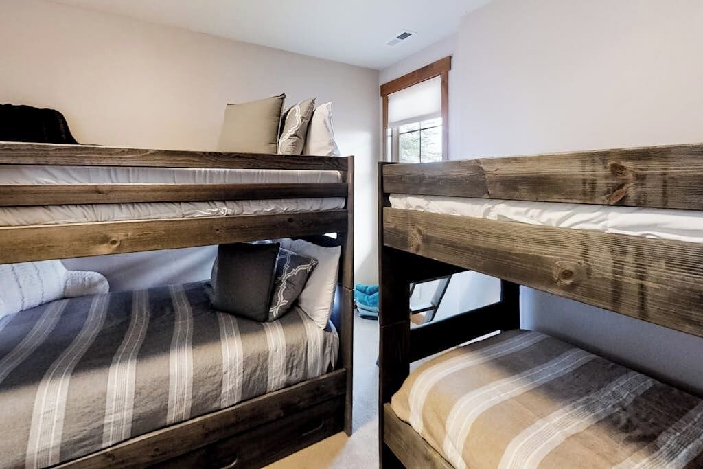 Photo of Bedroom in Grand Elk Ranch
