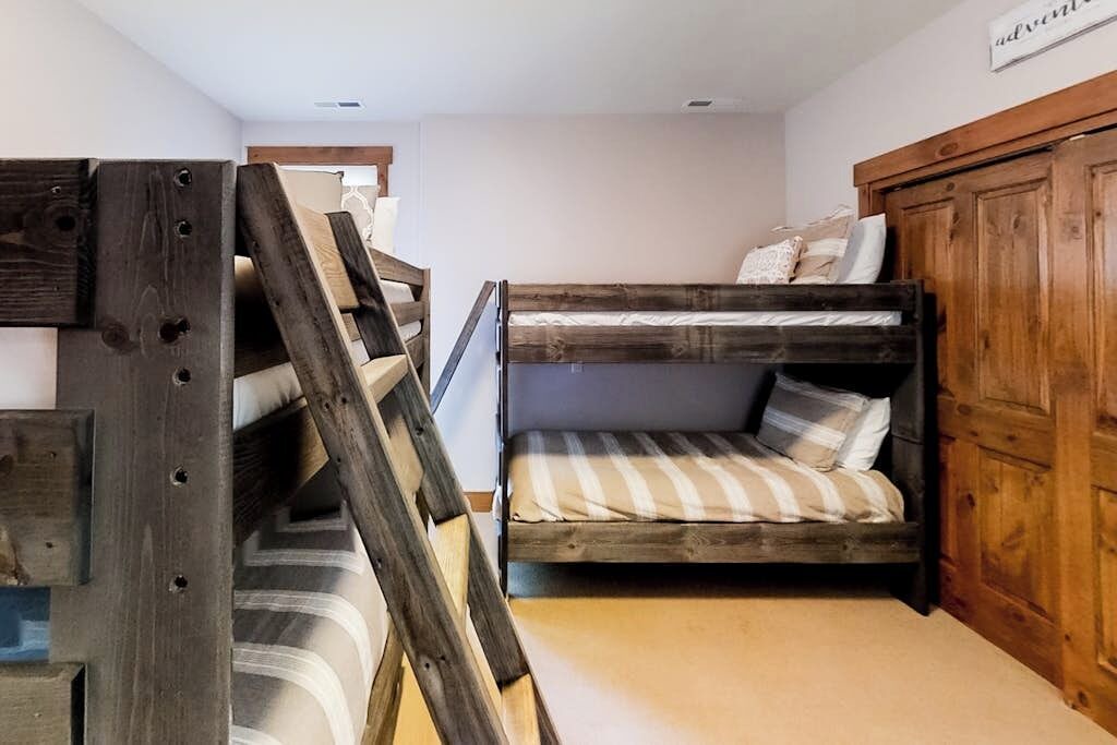 Photo of Bedroom in Grand Elk Ranch