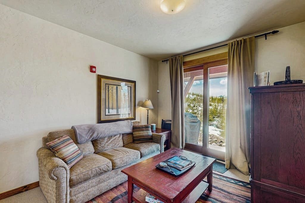 Photo of Livingroom in Bear Crossing