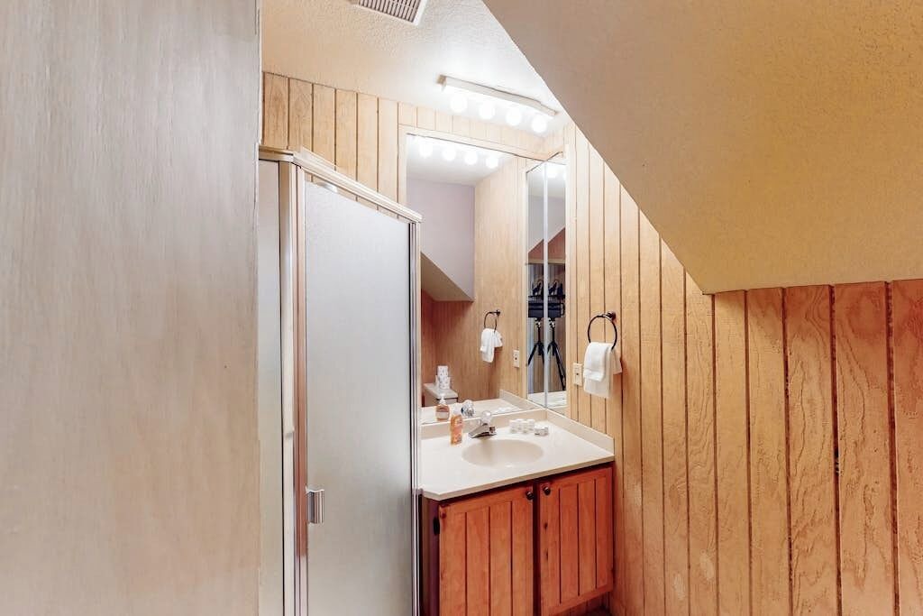 Photo of Bathroom in Silvercreek