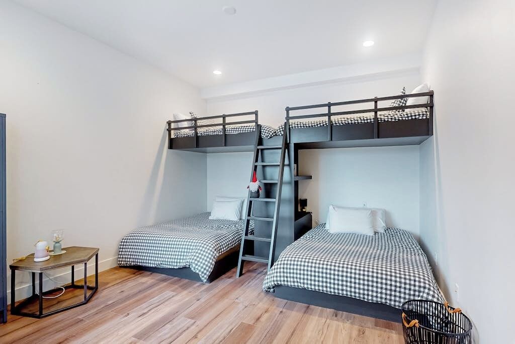 Photo of Bedroom in Grand Elk Ranch