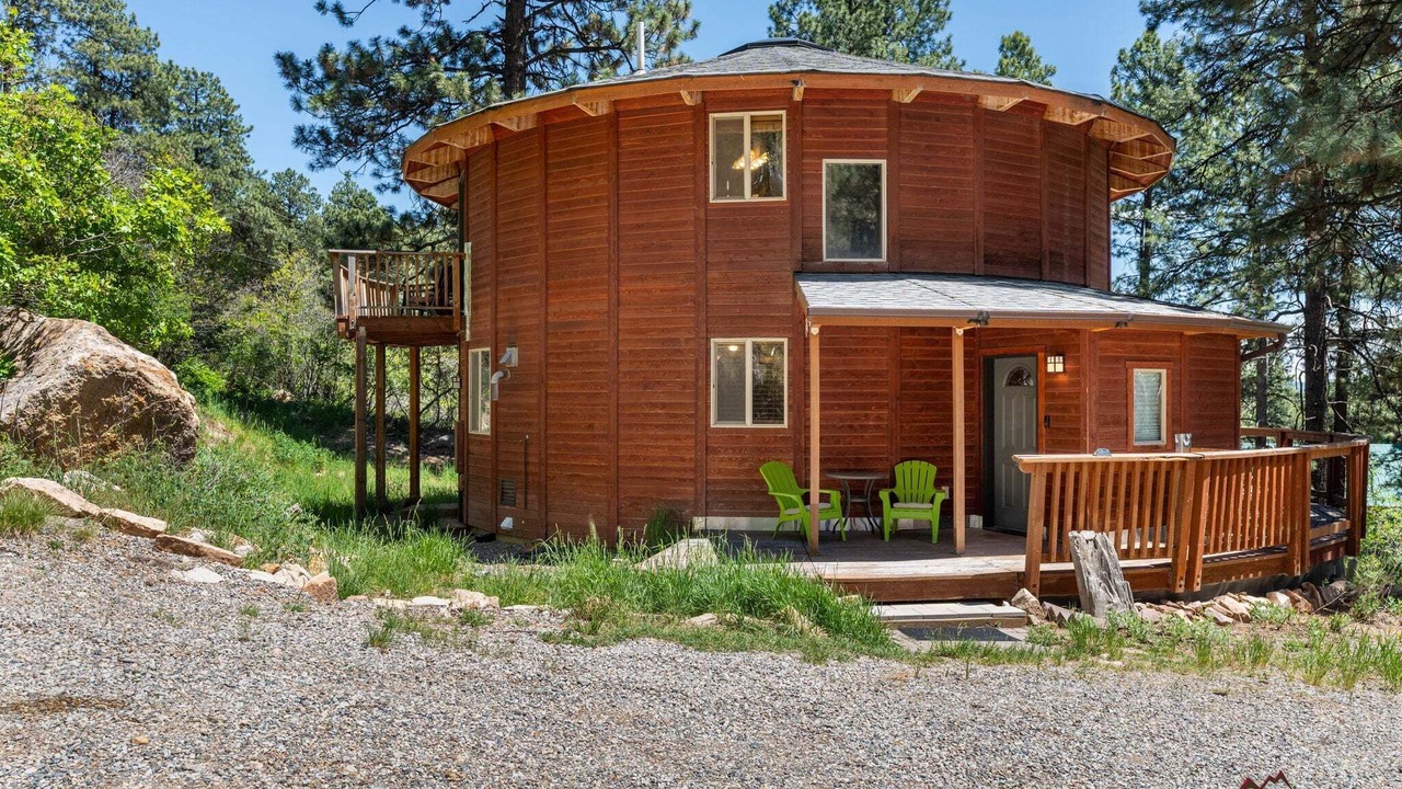 Photo of Outdoor in Forest Lakes