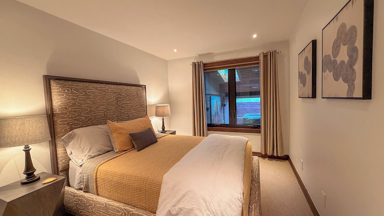 Photo of Bedroom in Edwards