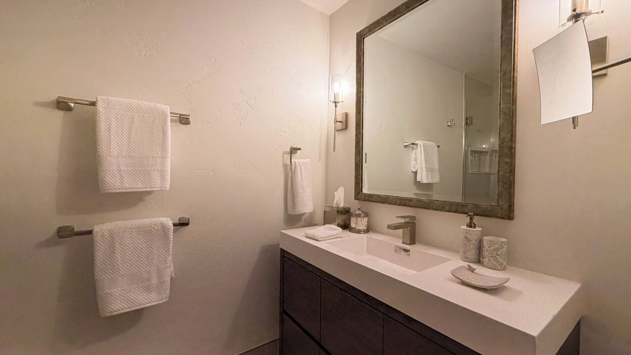 Photo of Bathroom in Edwards