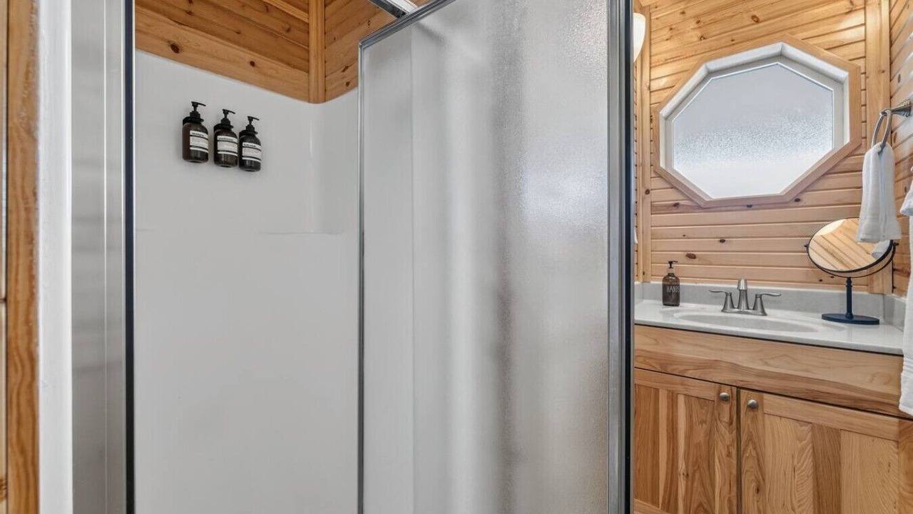 Photo of Bathroom in Michigan Hill