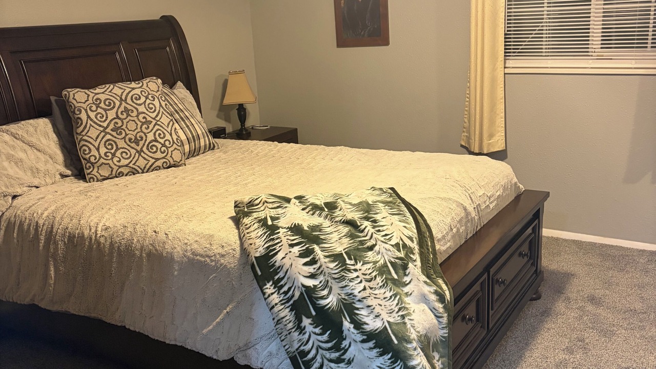 Photo of Bedroom in Northeast Colorado Springs