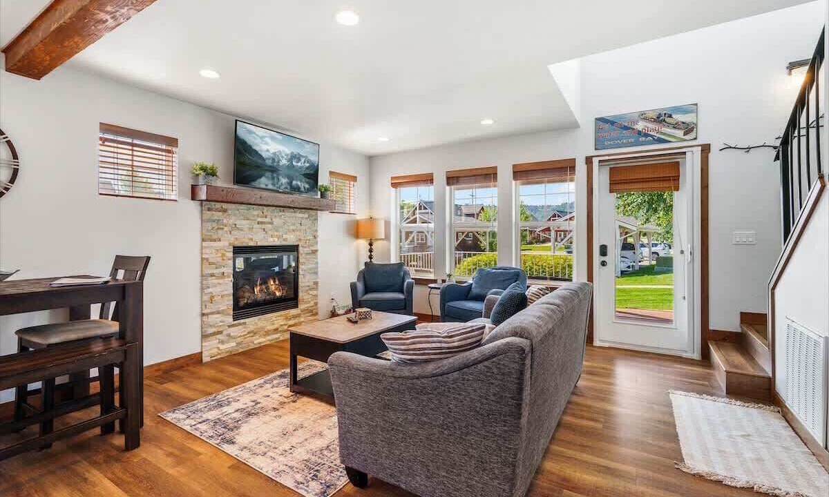 Photo of Livingroom in Dover Bay