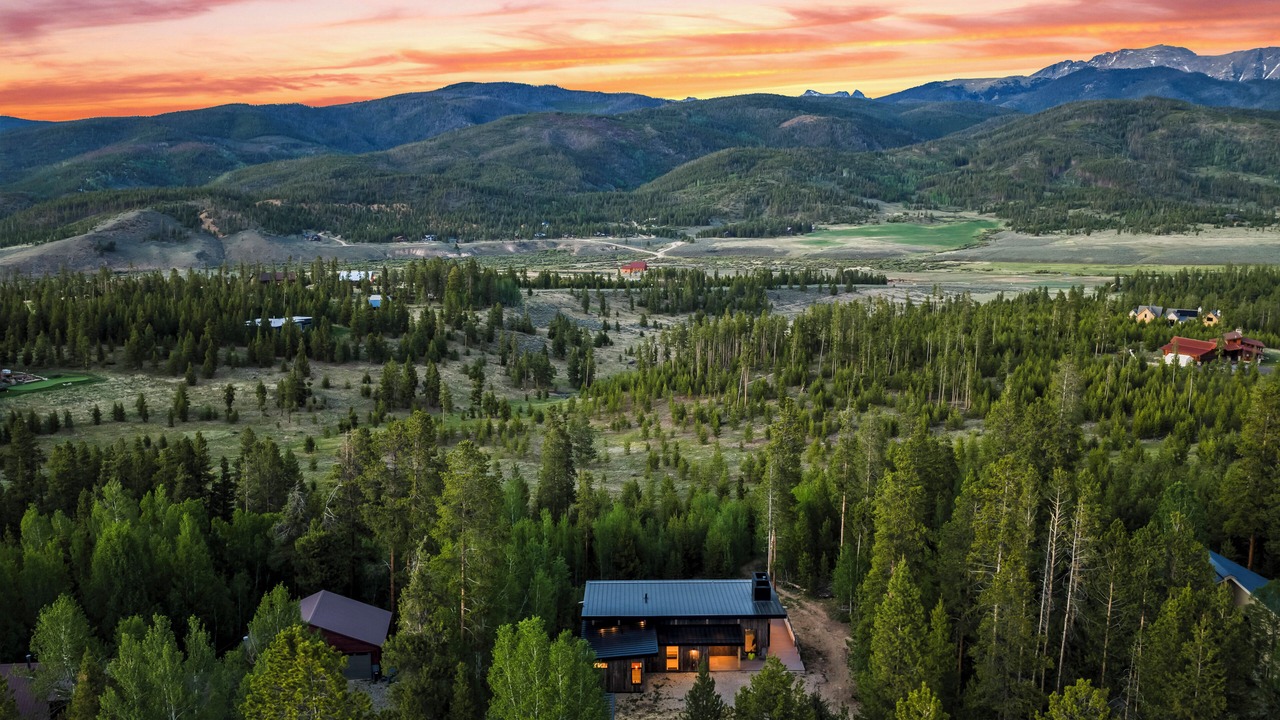 Photo of Outdoor in Sunset Ridge