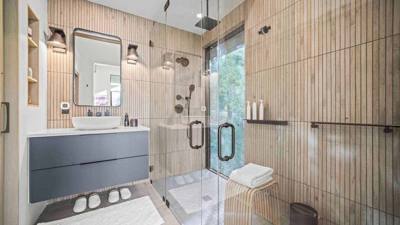 Photo of Bathroom in Sunset Ridge