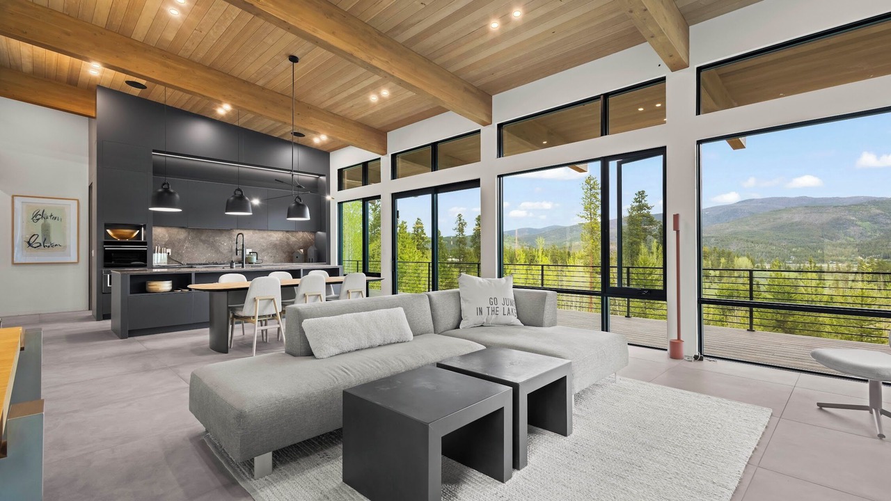 Photo of Livingroom in Sunset Ridge